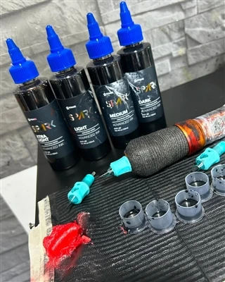 Piața emergentă a accesoriilor pentru tatuaje