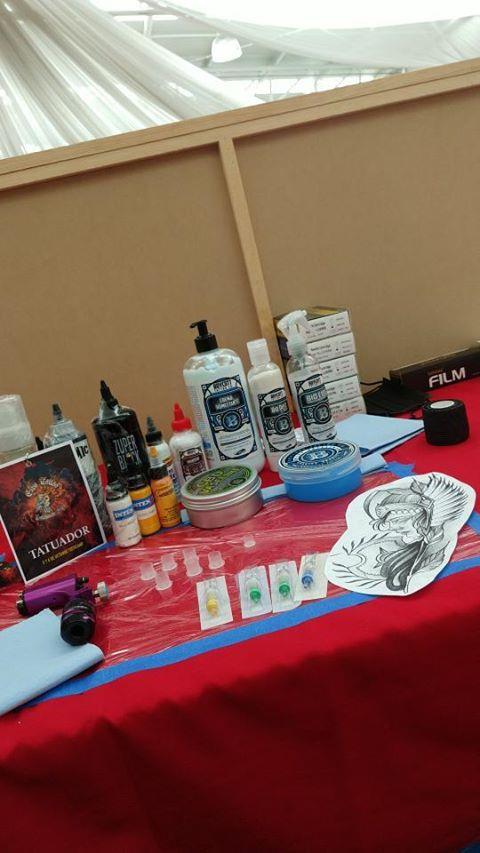 Cartușe scânteie în Expo Tatuaj Teotihuacan 2019